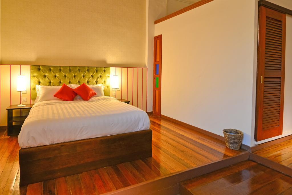 Sarang Paloh Heritage Guest house