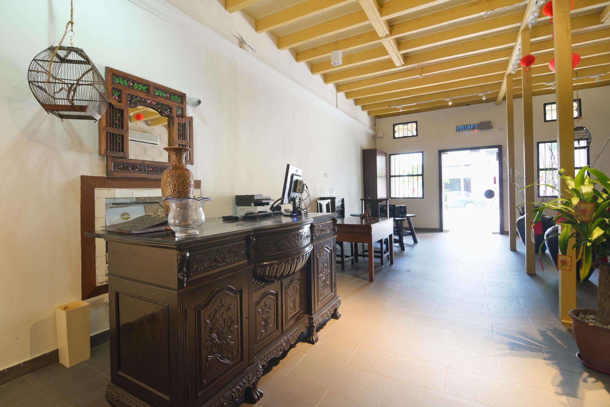 Sarang Paloh Heritage Guest house
